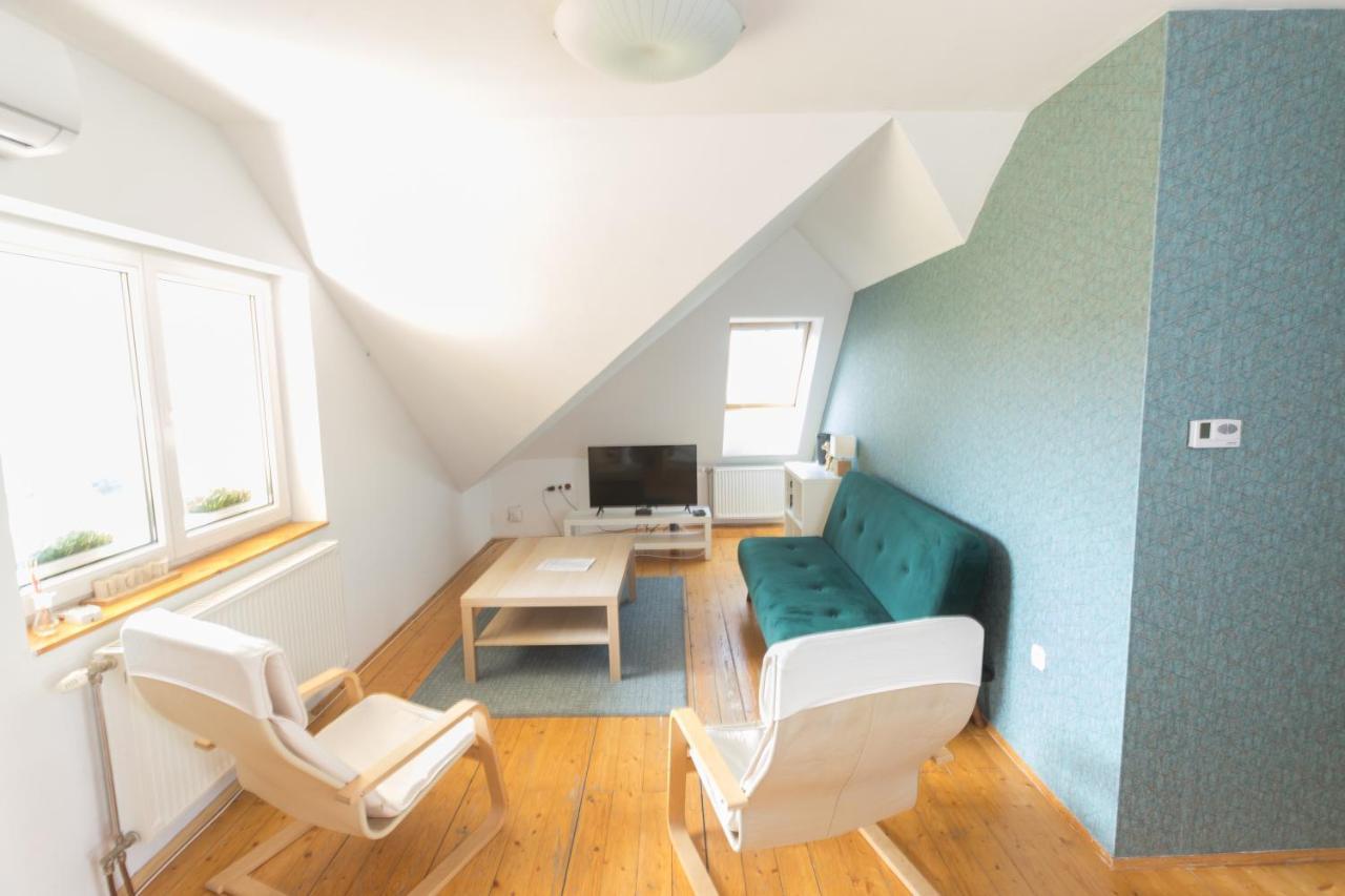 Hi-Bp Garden City Batsanyi Apartment 3 Rooms, Apartment Upstairs Near The City Train With Free Parking Budapest Ngoại thất bức ảnh